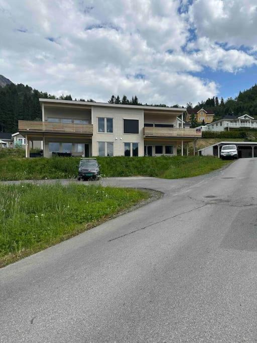 Loen Panorama Apartment Stryn Luaran gambar